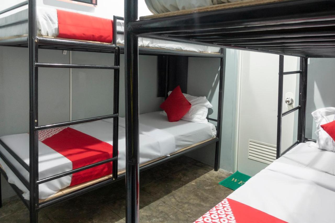 Abn Hostel Bacolod Eksteriør bilde
